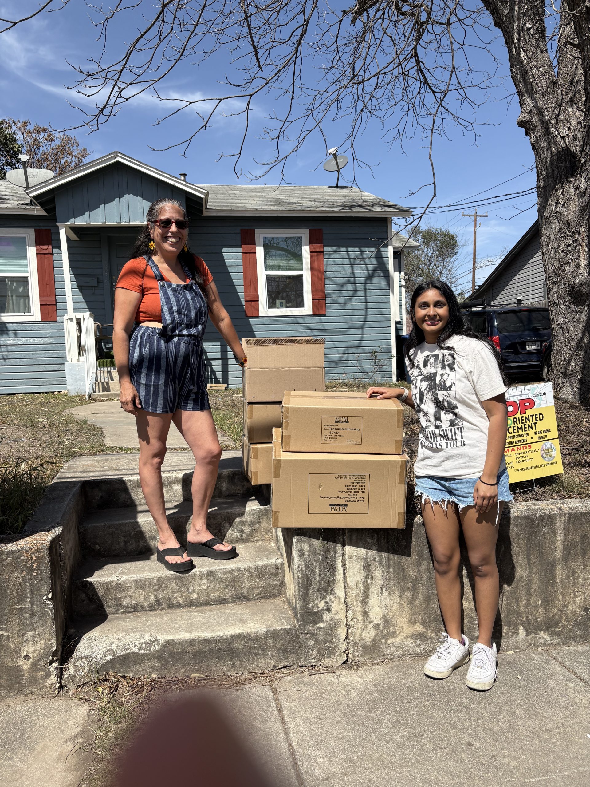More donation to Yanawana Herbolarios